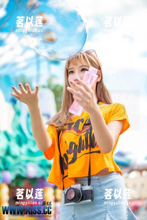 AISS爱丝(钻石版) - 旅行的时候不止玩得开心，私拍的陈雅漫把图包变成了‘旅途精神食粮’！