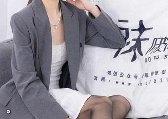 BoBoSocks袜啵啵 – 腿控的福利！小甜豆的黑丝大腿袜（脚尖透明款）头条曝光，免费下载来啦！