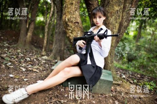 GIRLT果团网 - 王语纯比基尼写真：随便下载，就像买一送一的快乐！