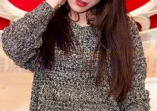 GIRLT果团网 – 从未见过的吊带风情：莫雅淇的写真让人心动不已！
