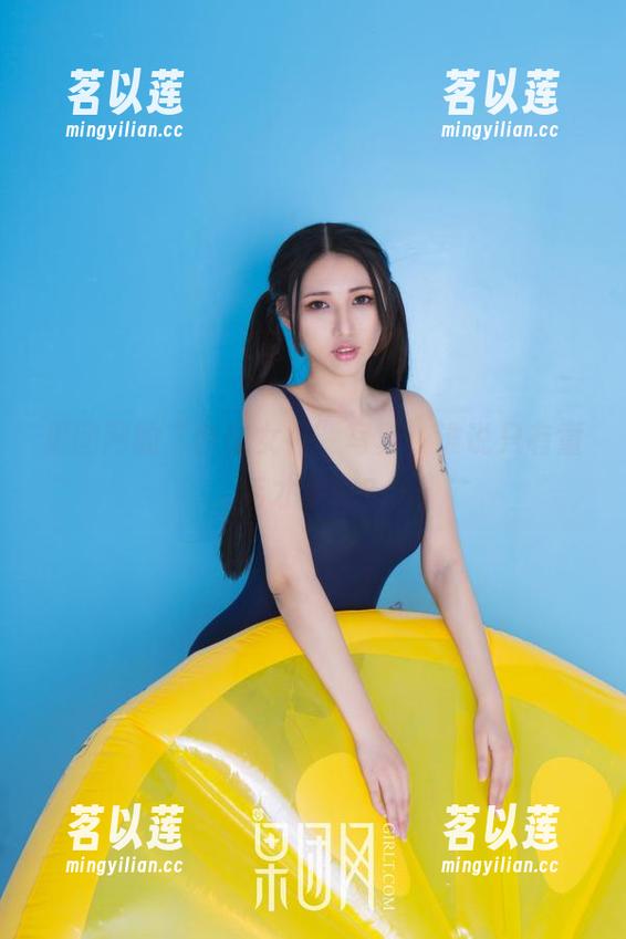 果团网的“芭比女神”写真，谁说只有童话才梦幻？