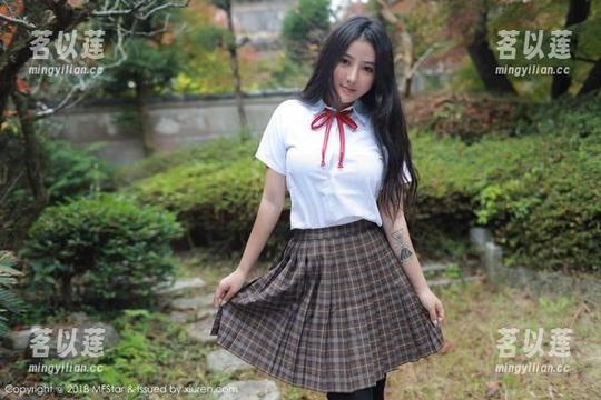 MFStar模范学院-Arude薇薇 MFStar模范学院 - 从此以后,Arude薇薇的裸足美图就是我心中壁纸的最佳选择!