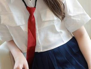 MFStar模范学院 – 翻开思淇Sukiiii的日常——一部免费的图册，看看她的灵感！