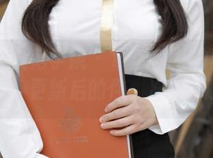 MFStar模范学院 – 草莓兔兔的丝袜图包大揭秘：更新后的你，准备好了吗？