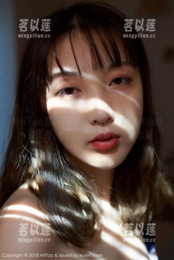 MiiTao蜜桃社 - 图片说话：陌子Mandy在天台，高清照片好像能听见心跳