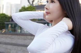 MiiTao蜜桃社 – 默默Momo的夏天，美图和现实之间的那道小隔阂。