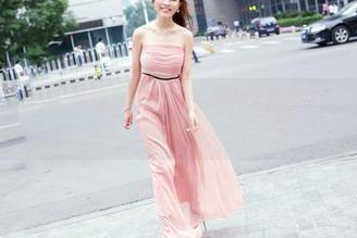 TuiGirl推女郎 – 制服与幻想：纯小希的无圣光图包，一场心跳的旅行。