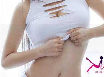 UGirls尤果网 – 天使从天而降，Zora若拉的私拍引发一阵风骚！