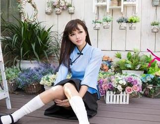 UGirls尤果网 – 松果儿：私房背后的女王故事，静谧又迷离