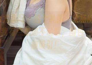 UGirls尤果网 – 这个礼服，欣杨Kitty的原图让我有点想挪不动眼，图包一打开就被吸引！