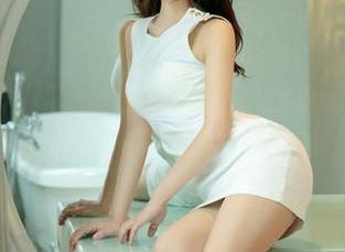 UGirls尤果网 – 下载颜爱泽的美图，结果我彻底沦陷于这个女孩的世界