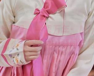 Xiuren秀人网 – 一眼万年：Mina米娜体操服高清图片的瞬间定格
