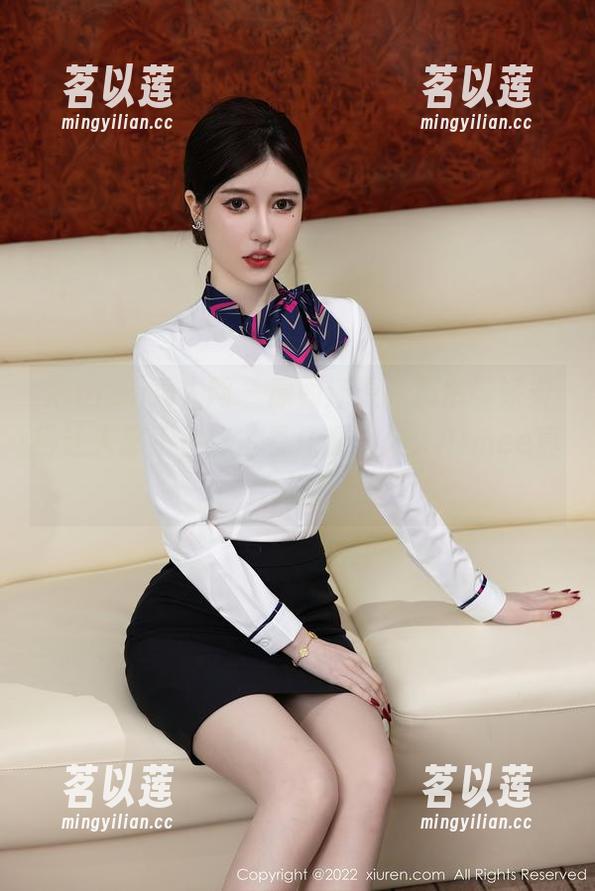 Xiuren秀人网-久久Aimee Xiuren秀人网 - 原图还原,那吊带娇羞得让人忍不住想多看几眼,久久Aimee真会玩!
