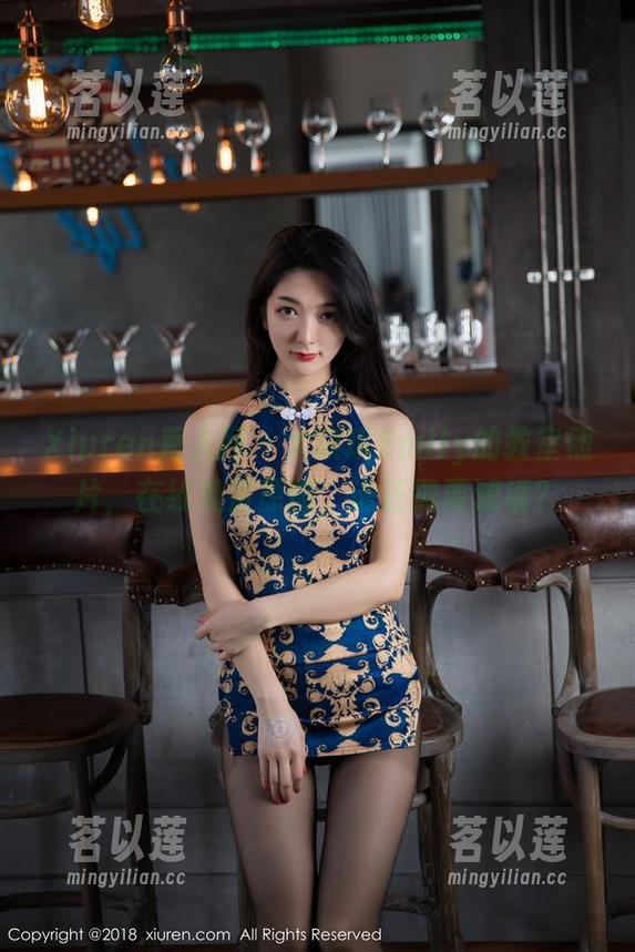 Xiuren秀人网-大琪琪Emily Xiuren秀人网 - 大琪琪Emily的教室照片,在线观赏原图,谁还需要滤镜?