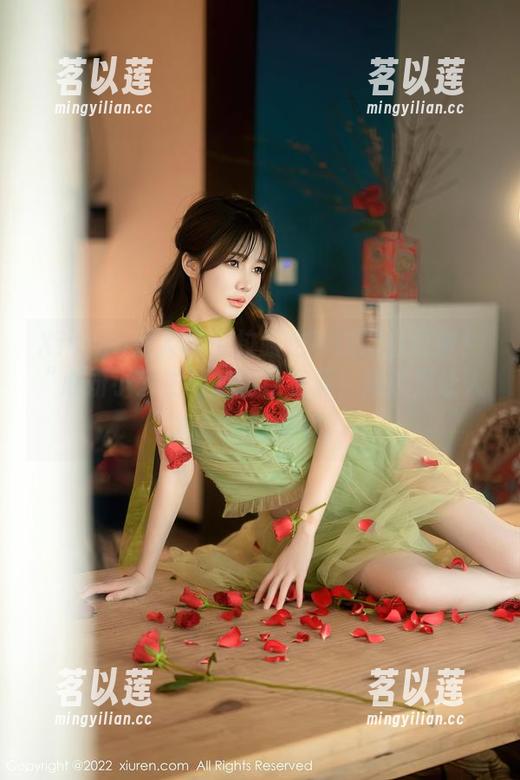 Xiuren秀人网-心妍小公主 Xiuren秀人网 - 校服也可以这么可爱!“心妍小公主”的图库资源,简直是让人心动的瞬间啊。