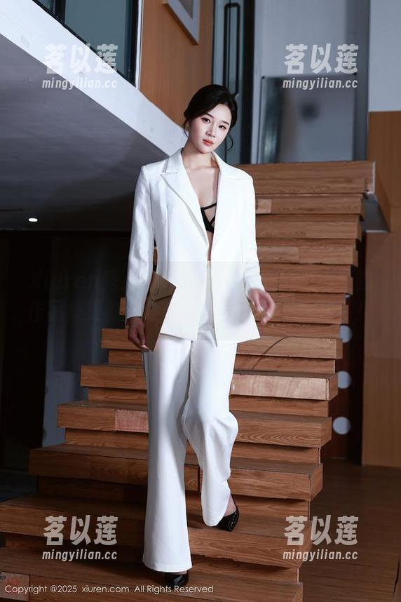 Xiuren秀人网-谢小蒽 Xiuren秀人网 - 兔女郎再现!谢小蒽的作品集更新,让你感受什么叫‘萌化’!