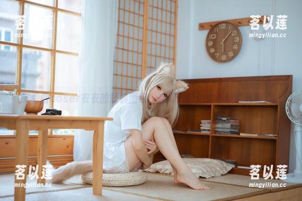 coser衣衣 来看看coser衣衣的短裤图包,连夏天的热都不好意思来了!