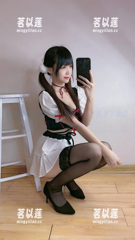 miko酱ww 想和miko酱ww一起泡泳池?免费下载这里的绝美瞬间!