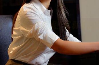 pans – 黑丝下的安妮：写真背后的调皮幽默