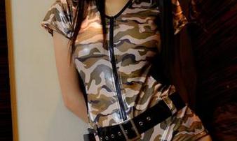 pans – 蕾蕾的写真，女友般的温柔，资源直击心底，真让人头疼啊！