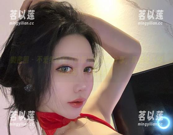 微密圈 - 不爱笑的赛琳的旗袍：原图分享，真是让人浮想联翩，不敢直视！