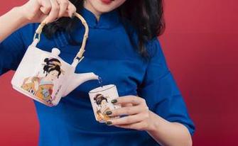 丽柜 – 在慕子的白衬衫中，我看到了生活的无限可能——美图随笔