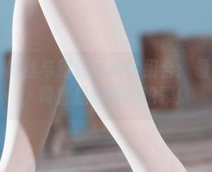 丽柜 – 黑丝与露露的绝妙组合：最新图库，简直是视觉的犯罪！