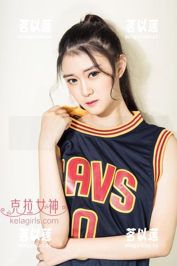 克拉女神-百琳 克拉女神 - 连衣裙与百琳:一场精选的时尚大餐,谁说不能再来一份?