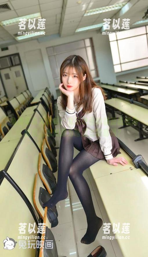免费写真大揭秘：兔玩映画的碧蓝航线高雄獒，想知道为啥这么吸睛吗？