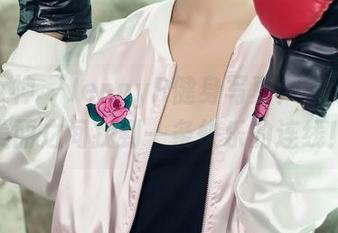 头条女神 – JennyR健身写真：在运动和美丽之间找到一条快乐的连线！