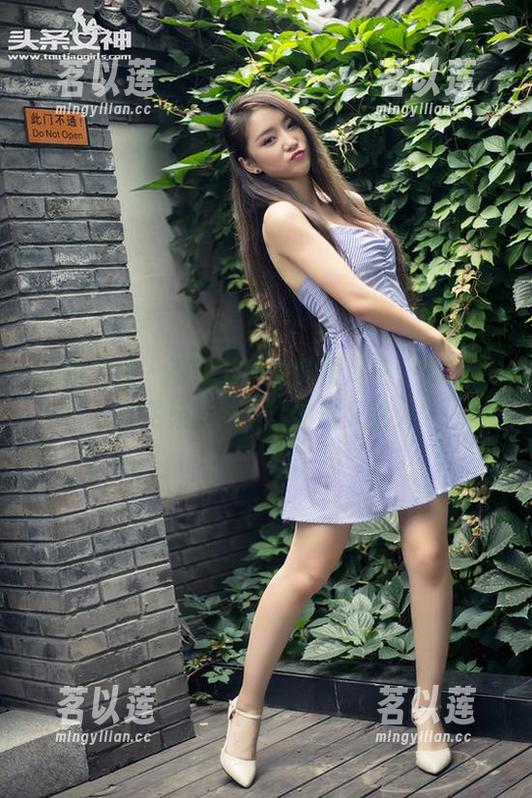 头条女神-凯竹 头条女神 - 在凯竹空姐的图库中,我找到了飞翔的感觉,诡异又迷人