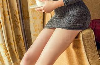 头条女神 – 浴室胡闹合集——刘瑾希的水花四溅图包