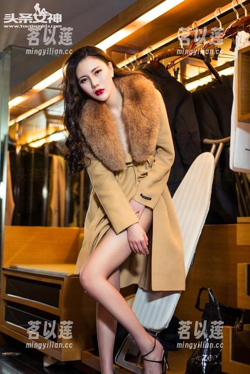 头条女神 - 小晴子瑜伽原图曝光：最新的一波海量魅力，让你目光难移。