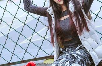 头条女神 – 新一波水手服美图更新，瑞宝儿你就不能好好穿件衣服吗？