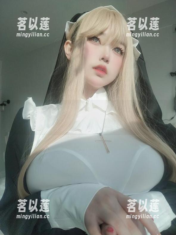 女主K 秋风一起,女主K的初秋穿搭成了年度美图,直接用作壁纸毫不含糊!