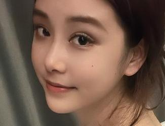 微密圈 – 奶雯红色战衣合集无圣光护体，真实得让你心跳加速！