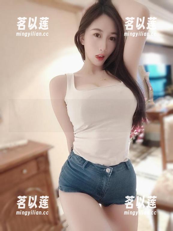 微密圈 - 重磅推出！小玉吃果冻红色睡衣的美图，有比这更让人心动的吗？