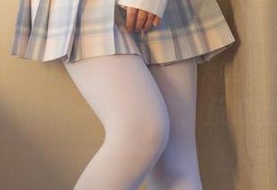 少女秩序 – 迷失在小满的灰丝美图里，让人忍不住想一直停留，反复回味。