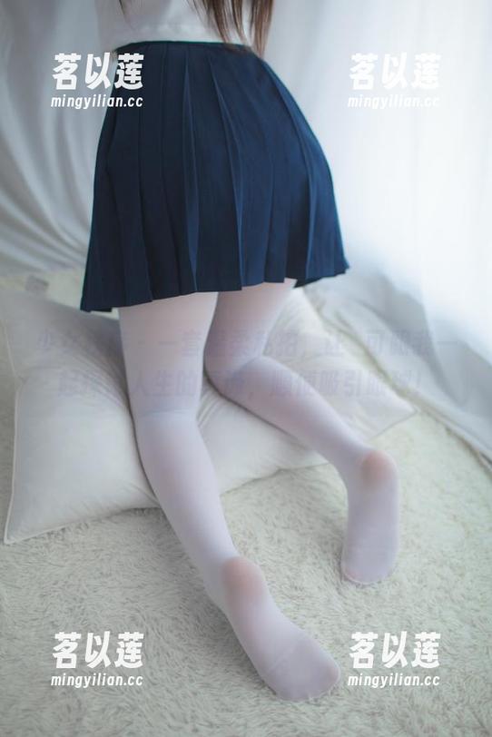 少女秩序 - 一套温柔私拍，让晞可跟我一起探讨人生的真谛，顺便吸引眼球！