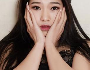 尤物馆 – 想看Kely香香魅力四射的美脚？别小看这免费资源！
