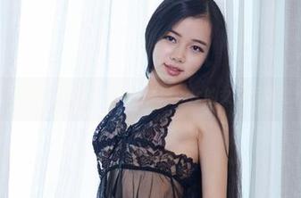 尤物馆 – 别说我没告诉你！潘琳琳ber的女孩写真全集大揭秘