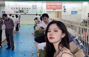 微密圈 – 就是阿朱啊的棉袜美图，赶紧来看这无圣光的梦幻风景！