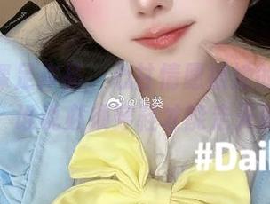 嶋葵的裸足作品，心甘情愿被她的魅力牵引，谁说必须穿鞋才能走天涯？
