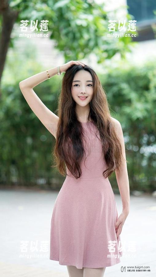 推女郎-Yu佳妮 推女郎 - 私拍合集大揭秘:Yu佳妮在校园里优雅又不失俏皮的瞬间