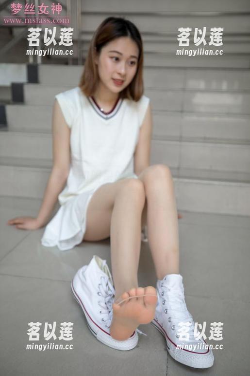 梦丝女神 - 和服里的刘诺：一场视觉与文化的碰撞图包