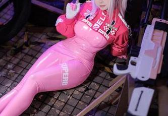 打开樱落Selena的夏日，看到的不是写真，而是那些让我心动的瞬间。