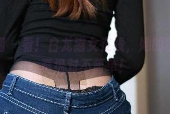 微密圈 – 看！白龙猫女在线，她的学姐写真绝对不简单！