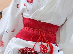 秀人网 – 高清图集：你的兔妹妹在泳装里，撞上了阳光和你的注意力！
