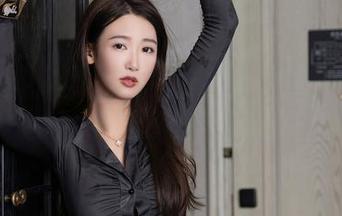 秀人网 – 短裤里的千夜未来：为啥我不下载那么多？！