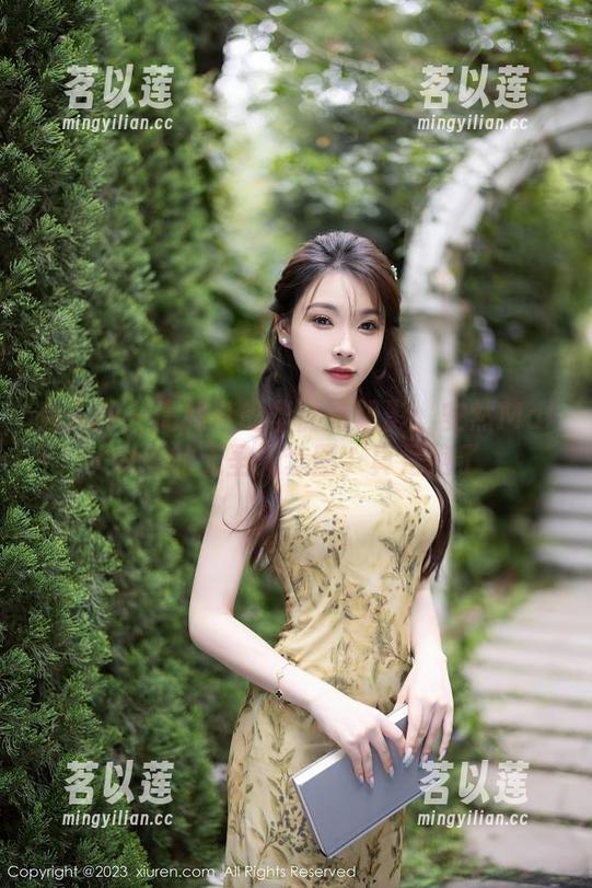 秀人网 - 高跟鞋的华丽与阴影：安然Maleah的无圣光套图，真是绝了